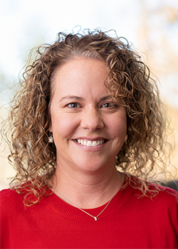 headshot of lisa nemelka